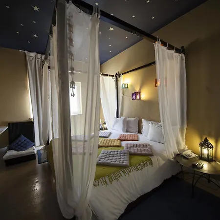 Hotel Made